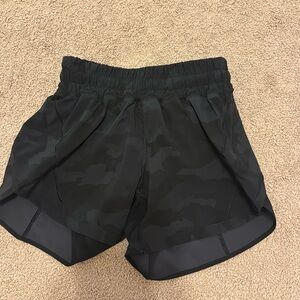 LULULEMON RACE SHORTS GREAT CONDITION